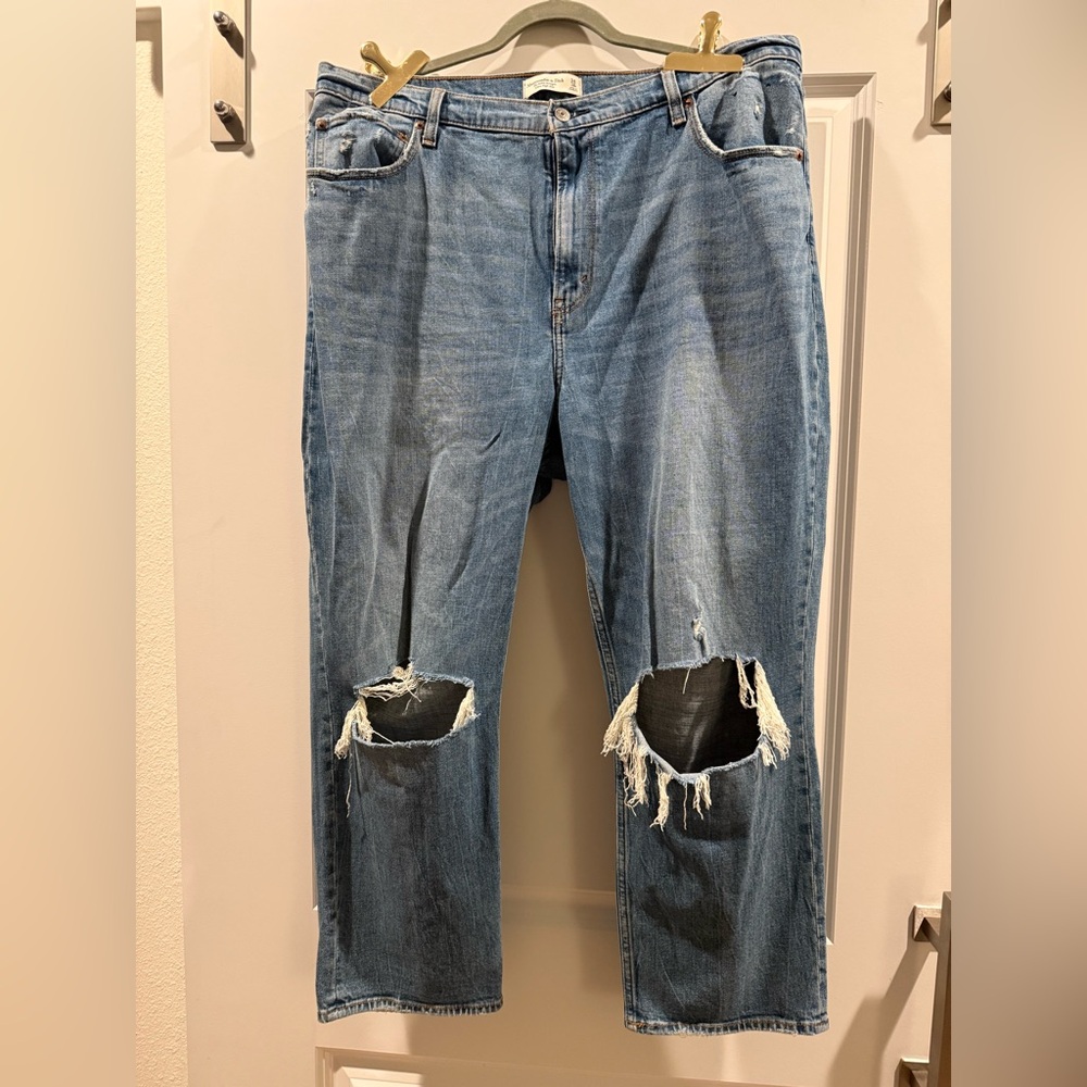 Abercrombie & Fitch Women's High Rise Ripped Blue Jeans
